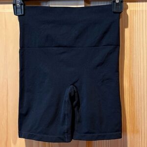 Yitty Nearly Naked Shaping Shorts-Black—
M/L NWOT